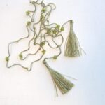 Gehäkelte Kette mit Pompon - green line