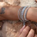 Feines Armband im Glas-metallic Perlen Mix – Bild 2